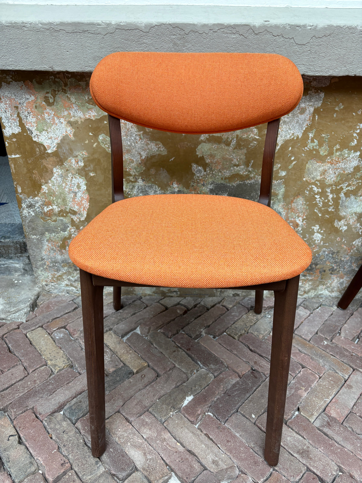 Sample Sale: Ubu Chair