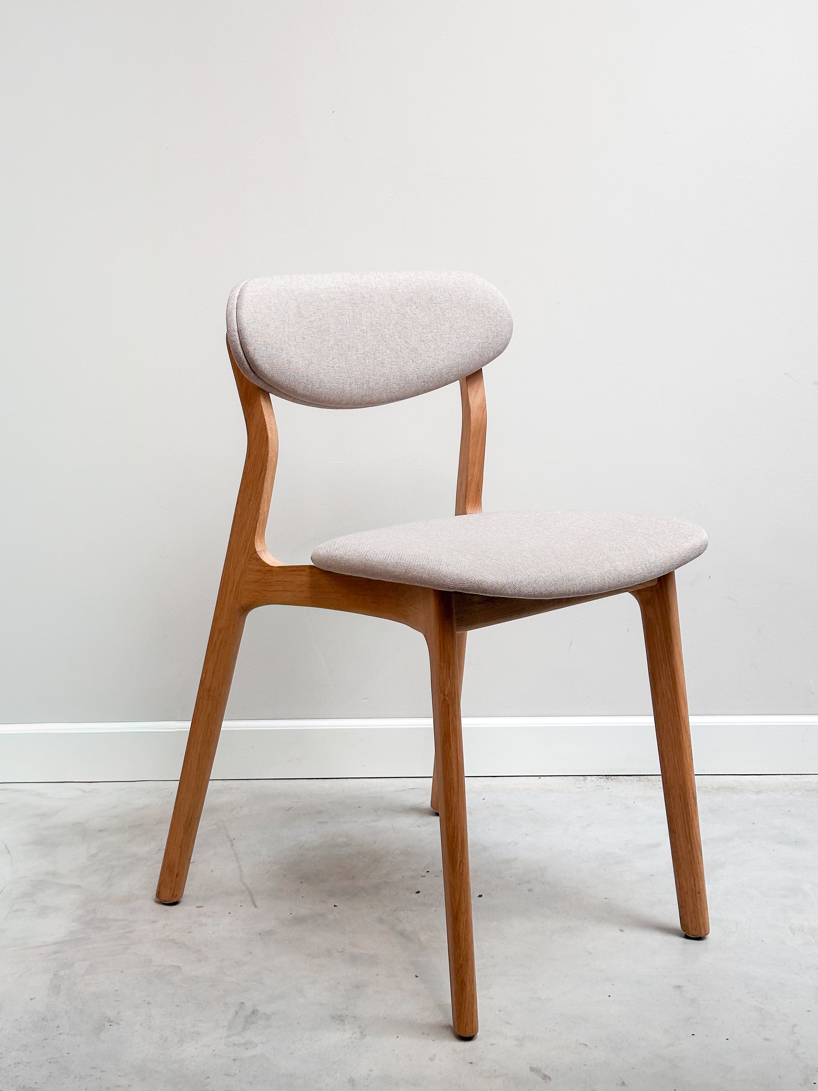 Sample Sale: Ubu Chair