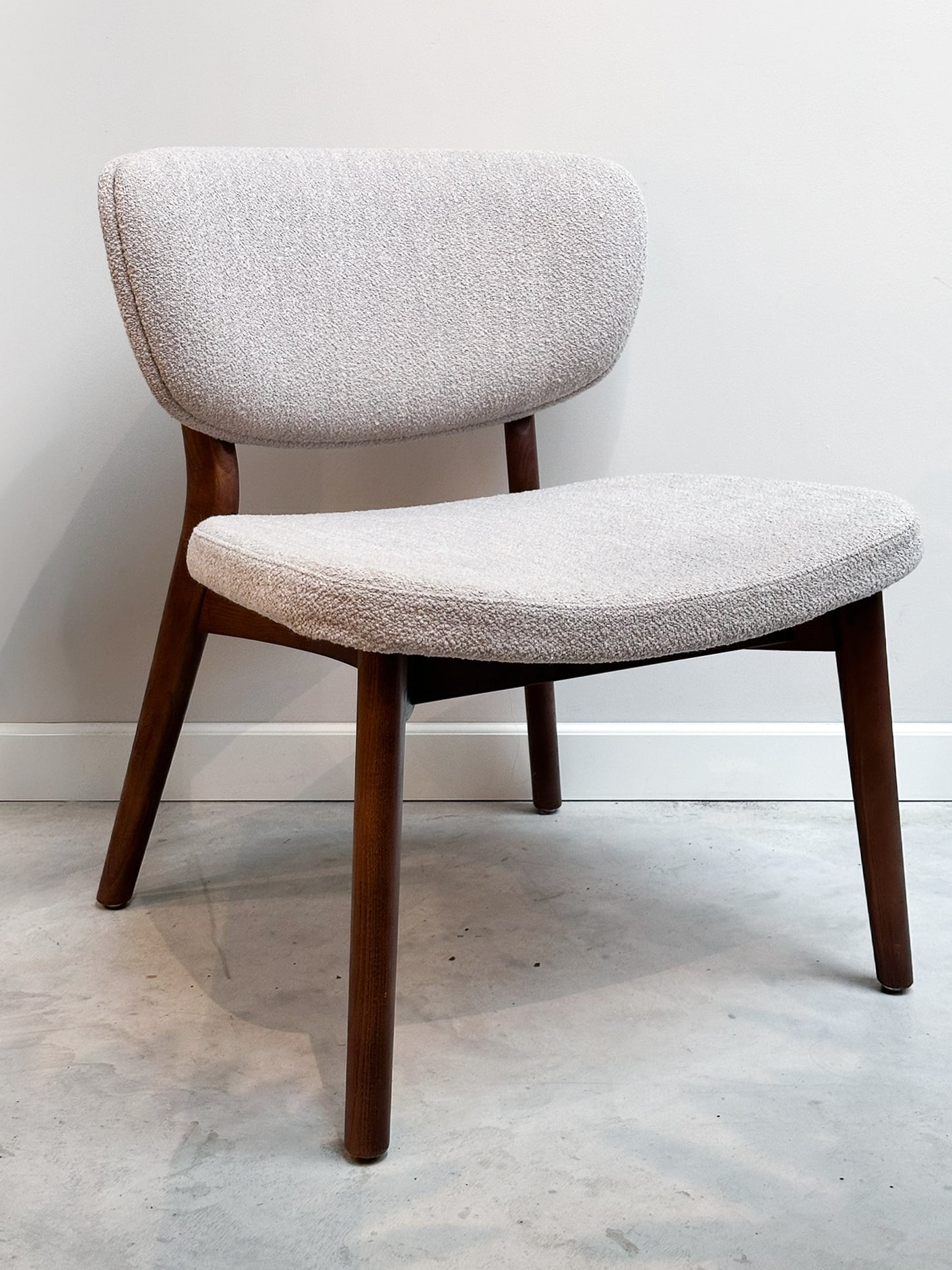 Sample Sale: Reo Lounge Chair