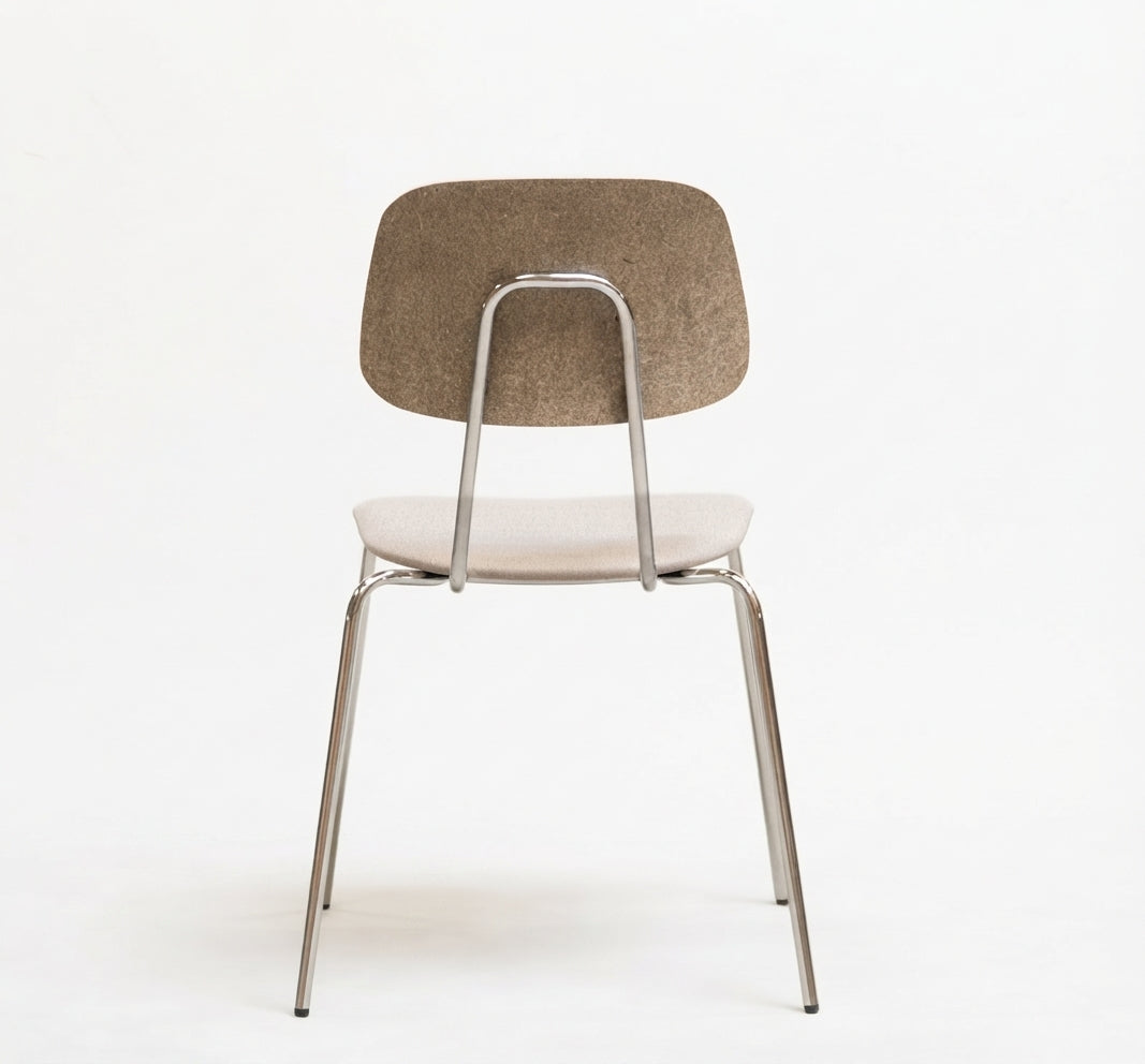 XY60 Chair half gestoffeerd